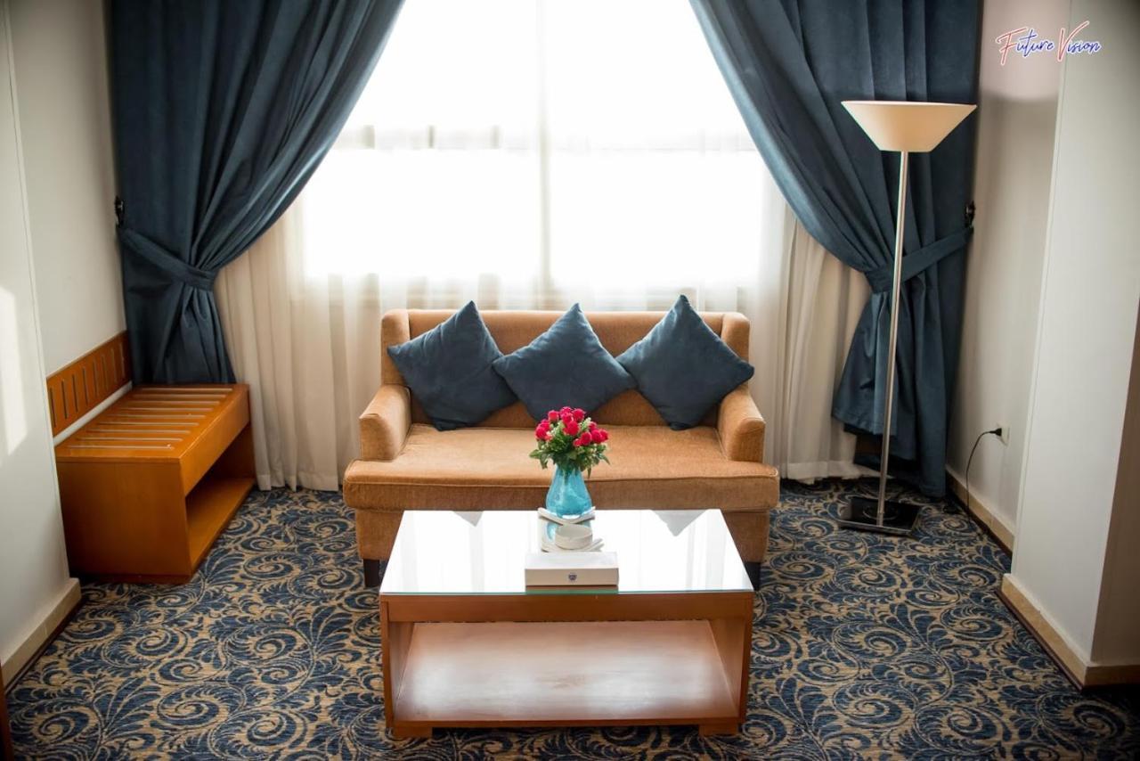Rehana Plaza Hotel Kairo Bagian luar foto A room at the hotel